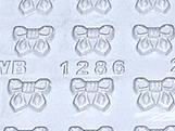 Formas de Chocolate em Acetato Simples, Forma Lacinho 2g Ref.1286 BWB, Medida 24 x 18.5 x 0.4 cm