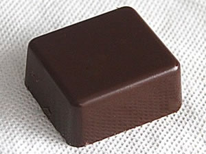Formas de Chocolate Semiprofissional, Forma Semiprofissional com Silicone Bolo Bombom Pequeno SP 1074 Ref.3523 BWB, Medida 36 x 24 x 2.5 cm